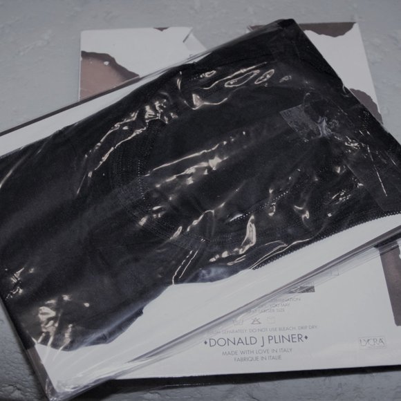 Donald J. Pliner Alta Moda Sheer Black Suspender Tights Style Hose  Size S-M - Picture 6 of 10